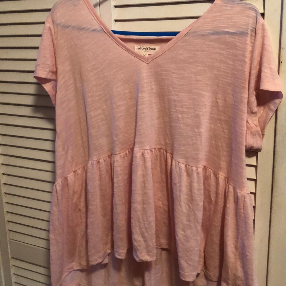 Pink t-shirt/blouse